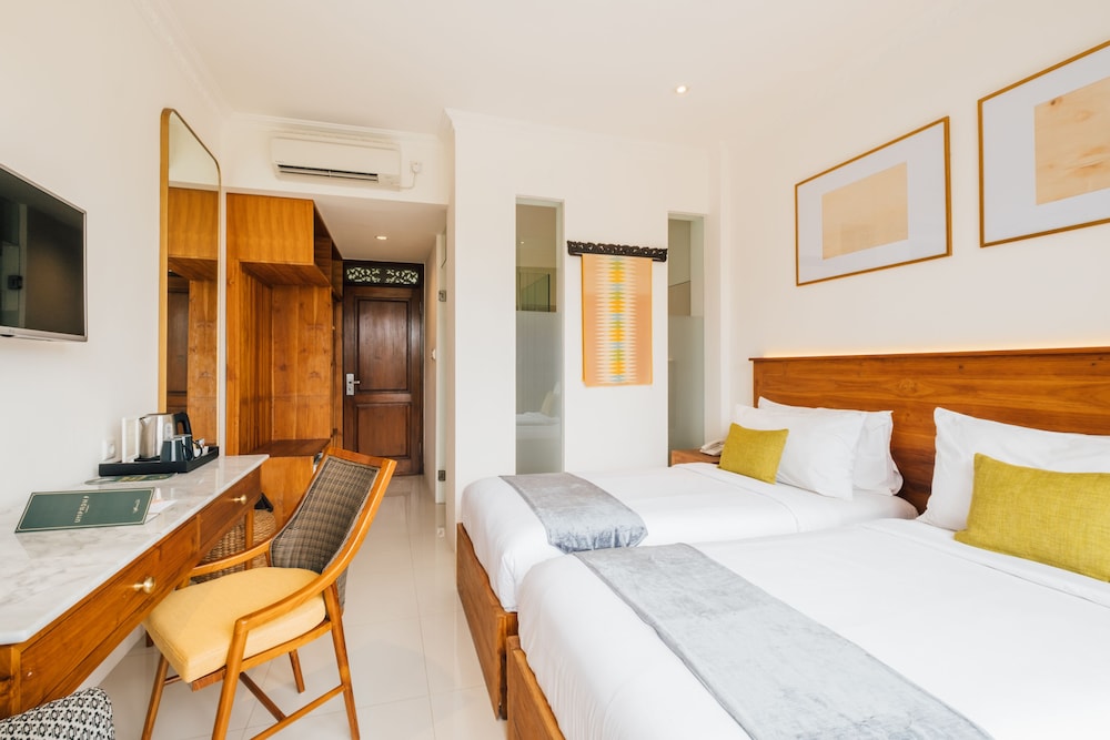 Superior Room with Balcony