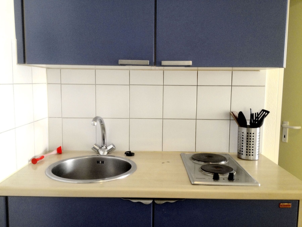 Studio, Kitchen photo 3