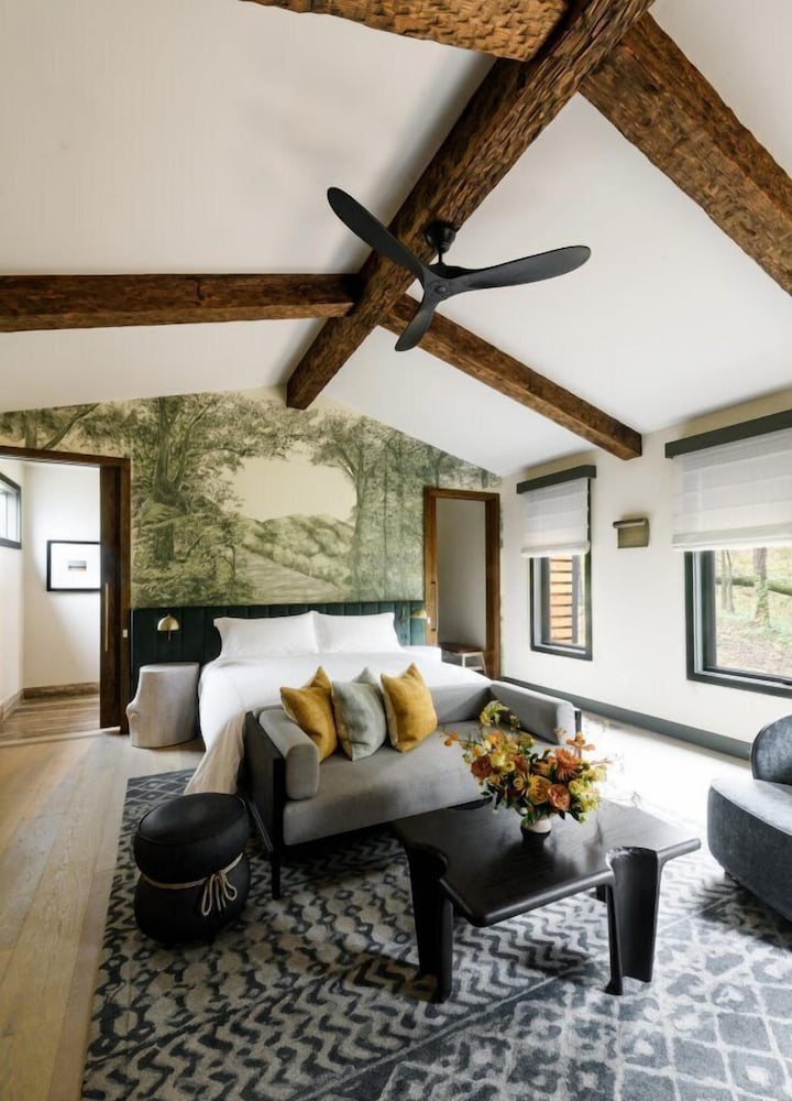 Cottage, Multiple Beds, Mobility Accessible (Hillside)