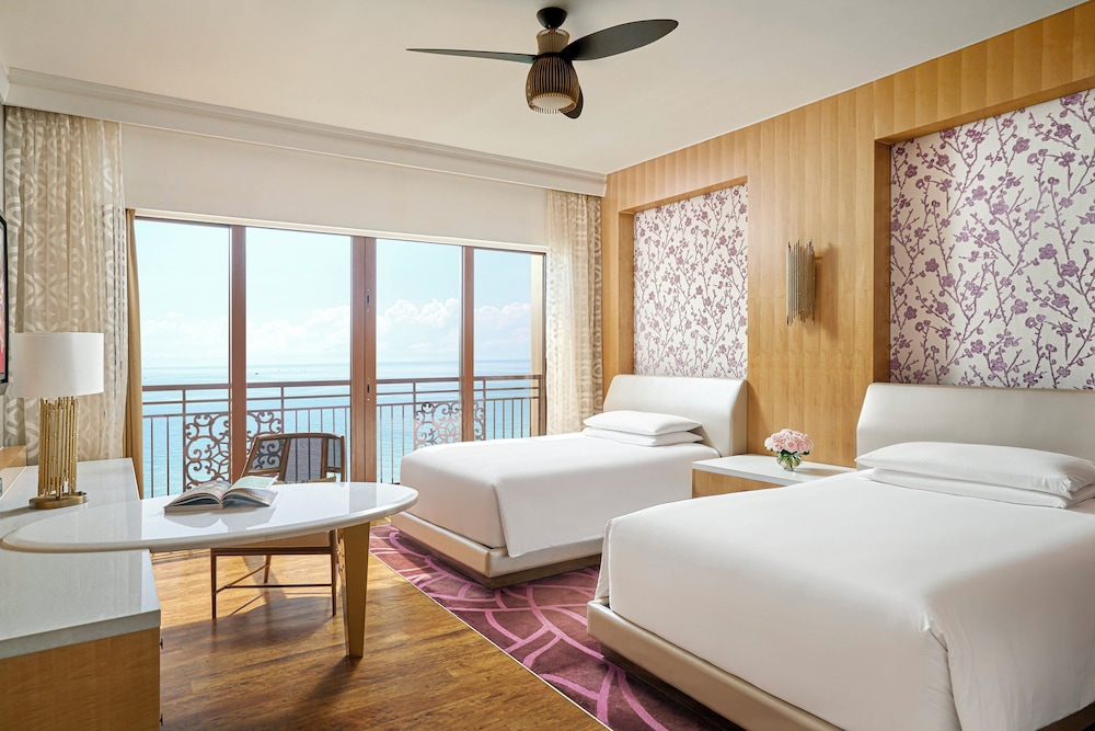 Classic Room, 2 Twin Beds, Smoking, Ocean View (Grand) photo 2
