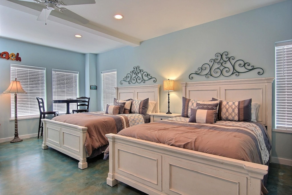 House, 4 Bedrooms