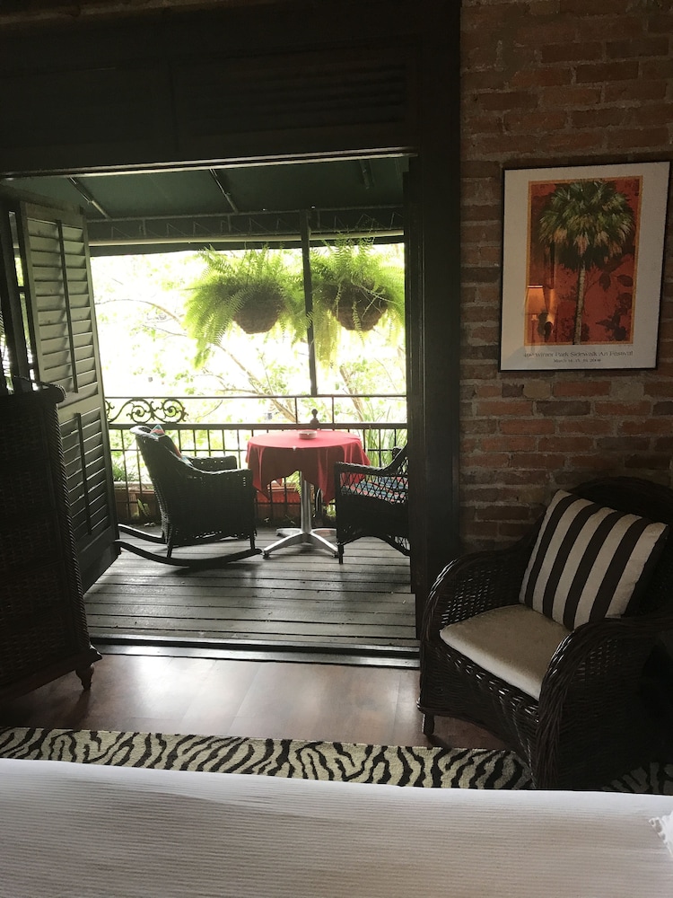Front Side Balcony Suite, 1 King photo 3