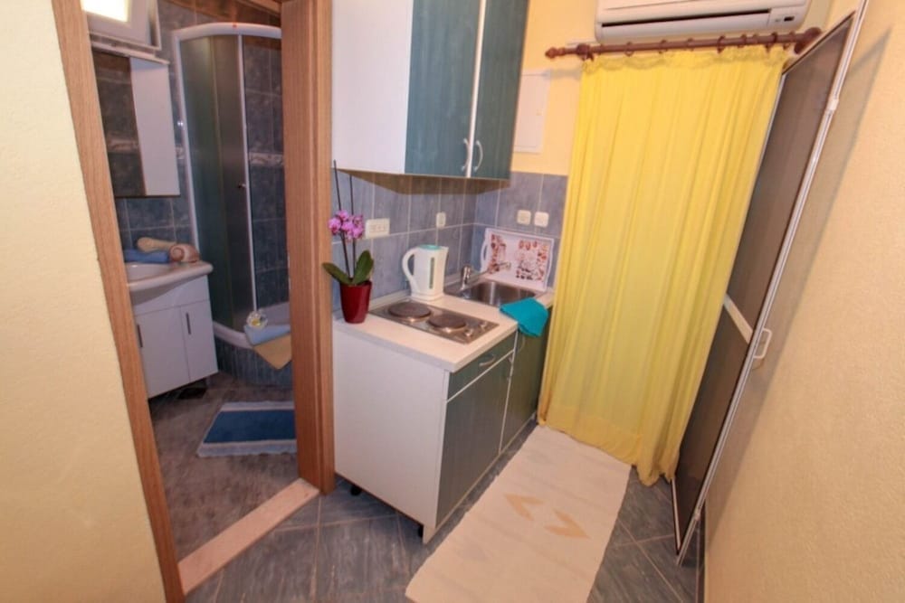 Apartment (Drago - with sea view - A1(2+1))