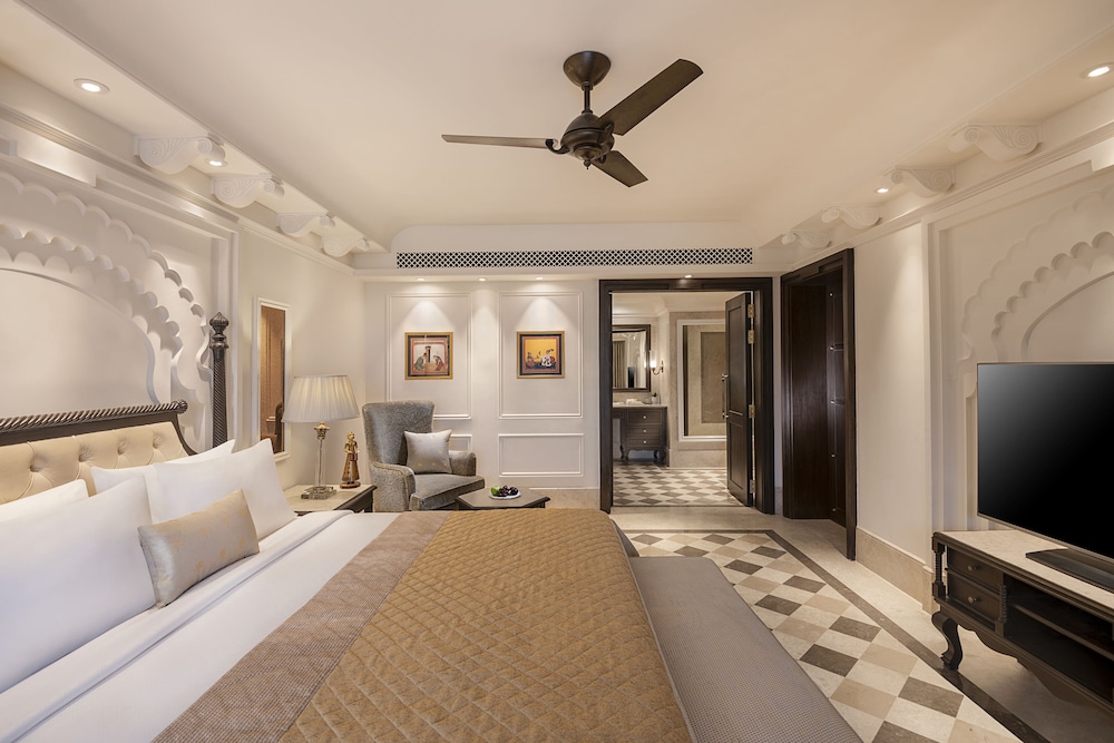 Aurika Suite with Private Plunge Pool - Photo 5