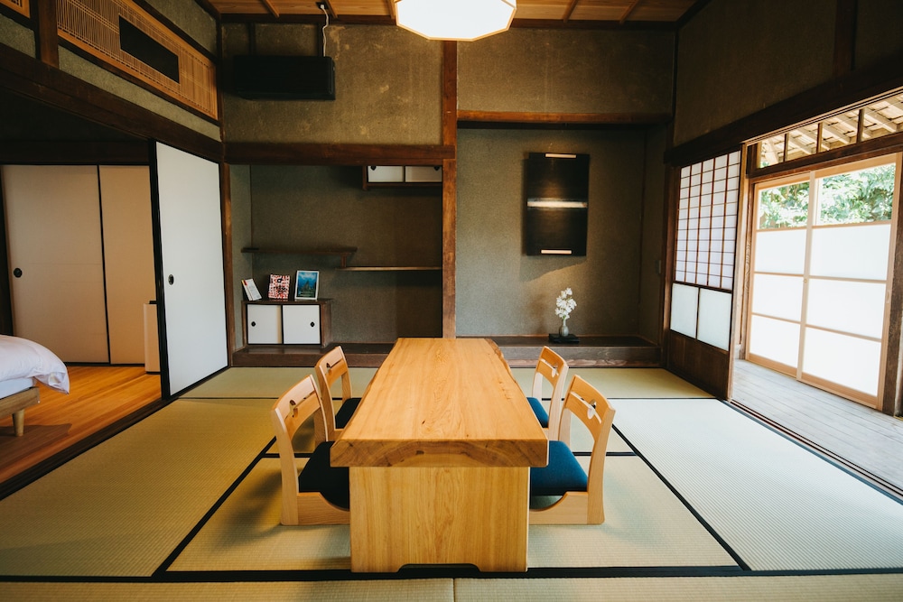 (MADOKA) with cypress bath, for 6 people
