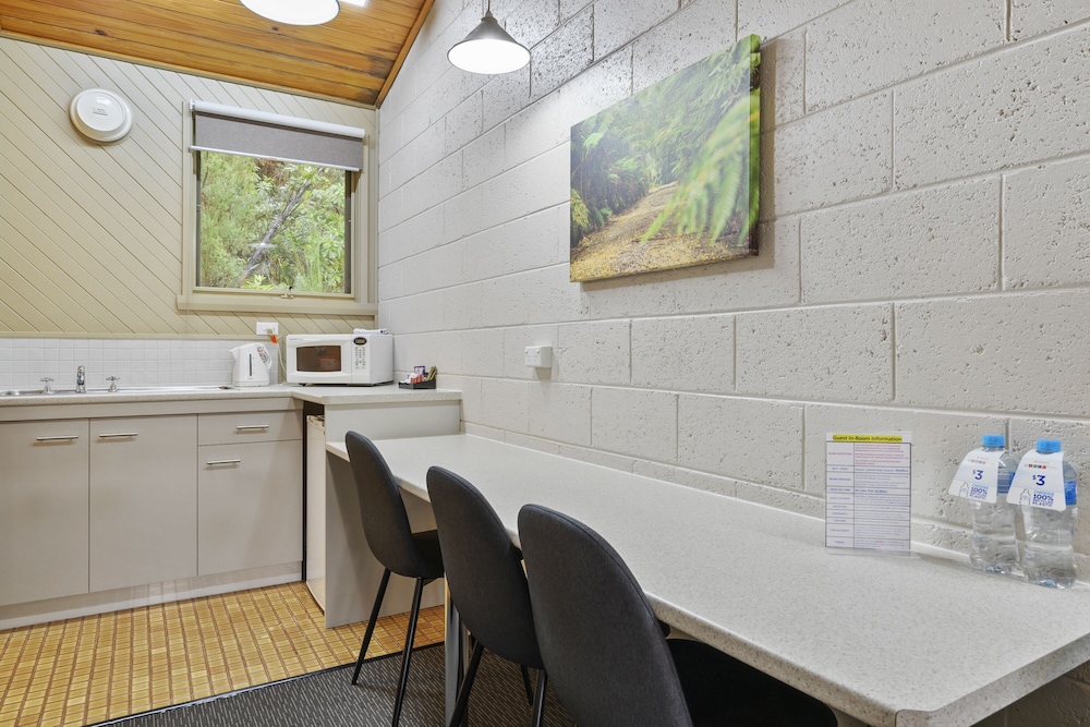 Standard Quadruple Room, 3 Bedrooms, Non Smoking, Kitchenette photo 2