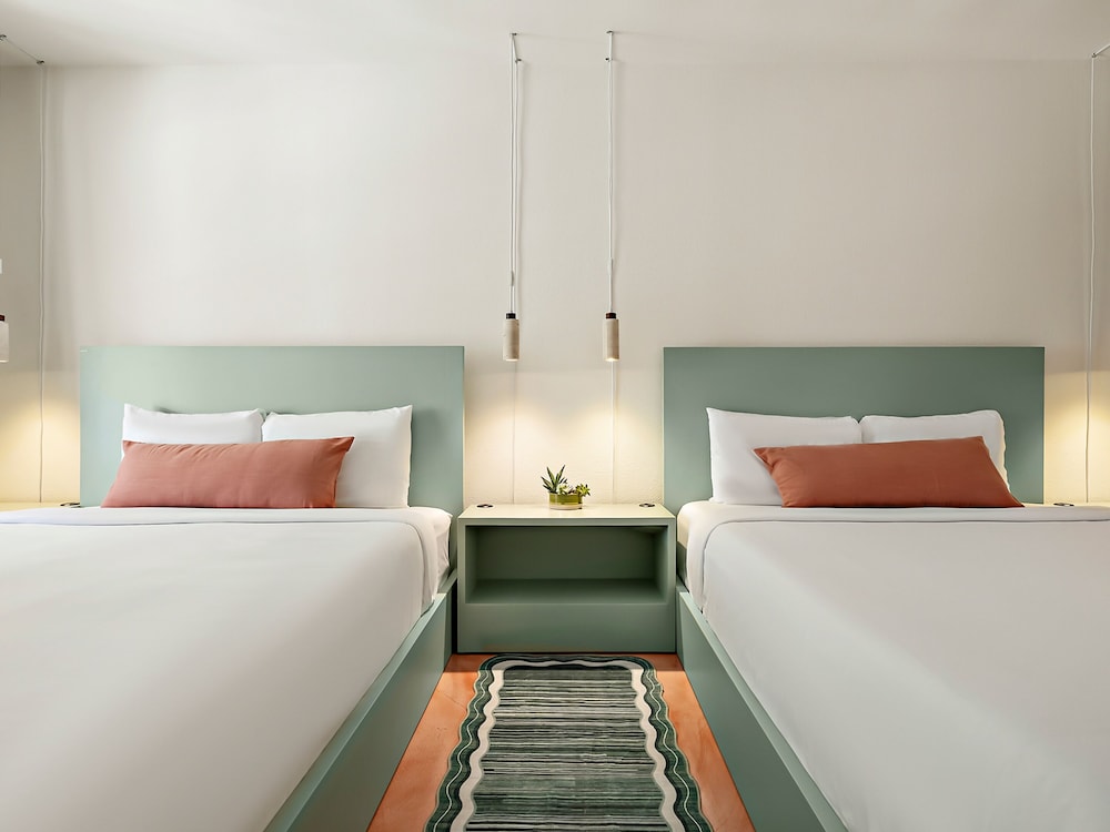 Deluxe Room, 2 Queen Beds