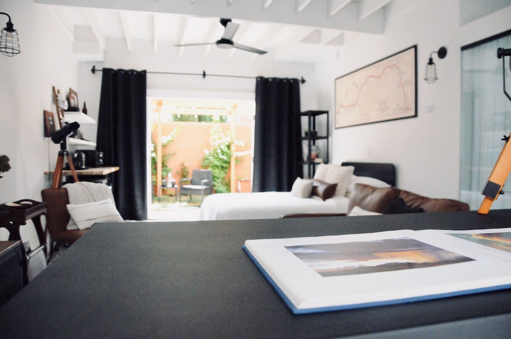 Deluxe Studio, 1 King Bed