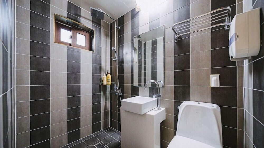 Room (Ocean View Group Duplex) photo 3