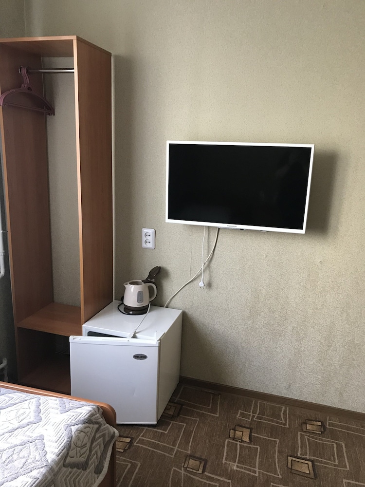 Comfort Triple Room, Courtyard View photo 3