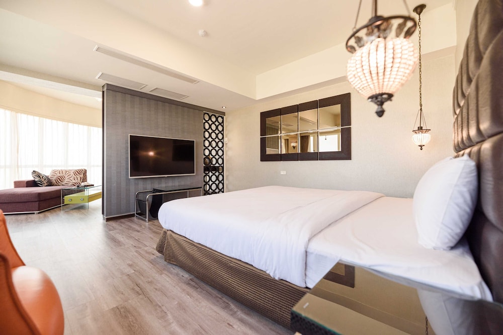 Luxury Double Room, Bathtub photo 3