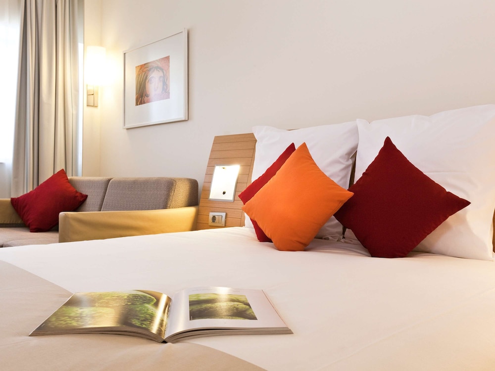 Executive Room, 1 Queen Bed With Sofa Bed, photo 6