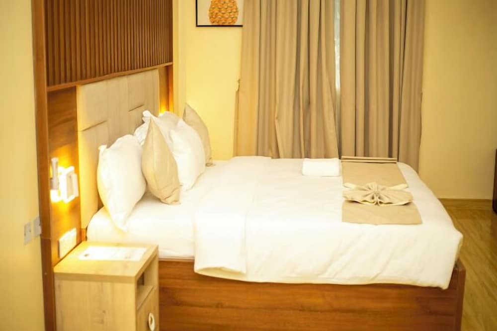 Economy Room, Balcony, City View photo 1