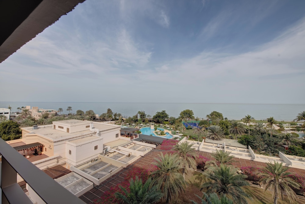 Club Room, 1 King Bed, Accessible, Balcony (Sunset View) - Photo 10