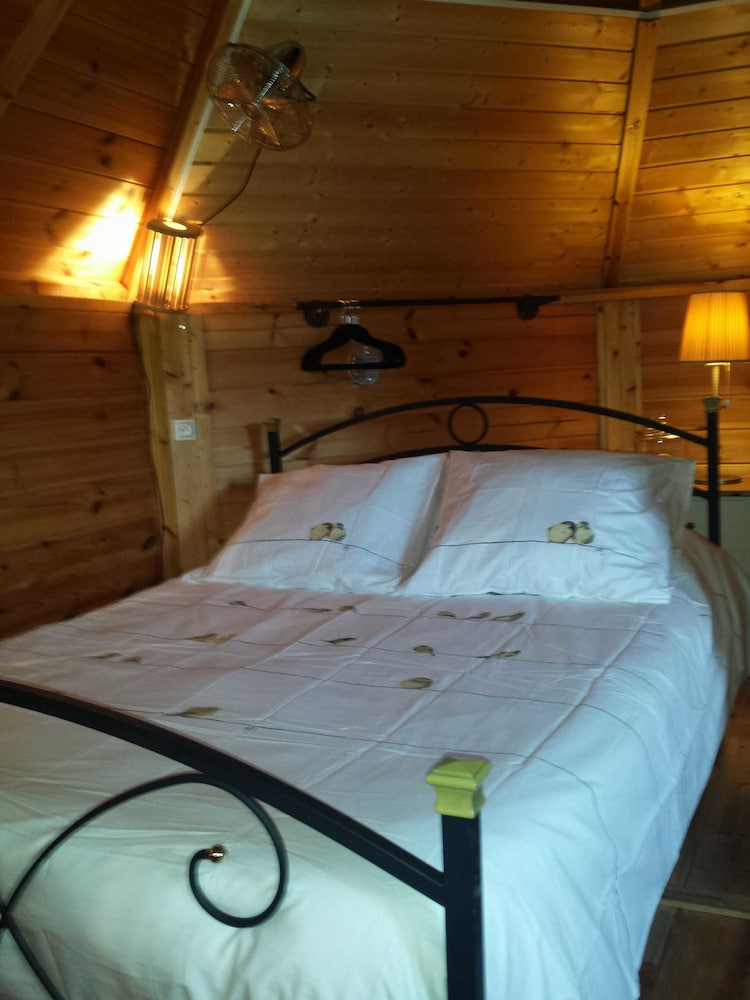 Chalet (Coucher du Soleil) photo 1