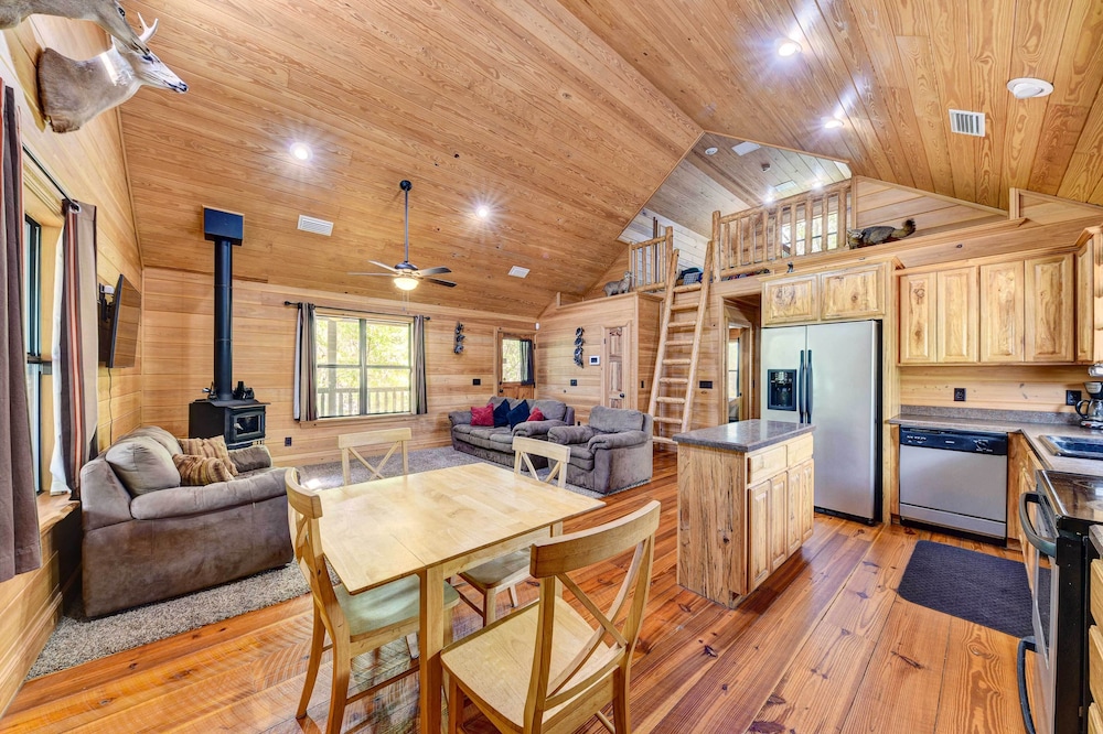 House (2 Bedrooms) photo 2