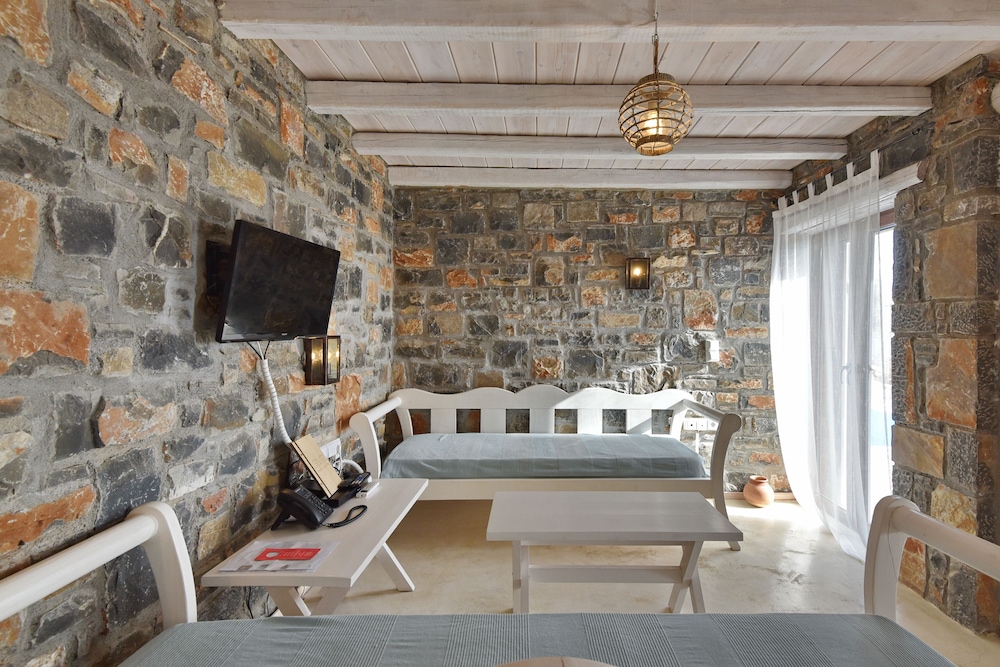 Two Bedroom Villa with shared pool
