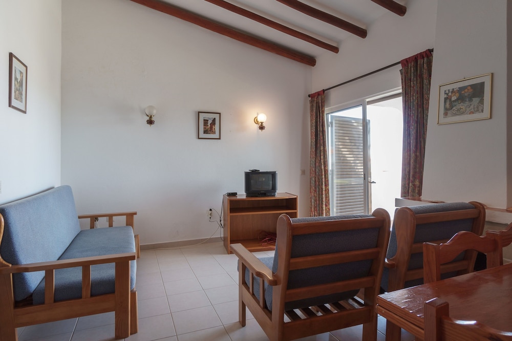 Apartment, 2 Bedrooms, Garden View photo 1