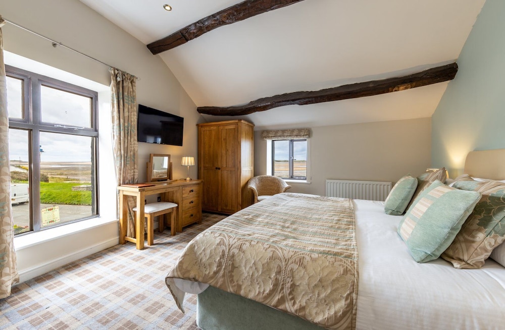 Executive Room - Photo 1