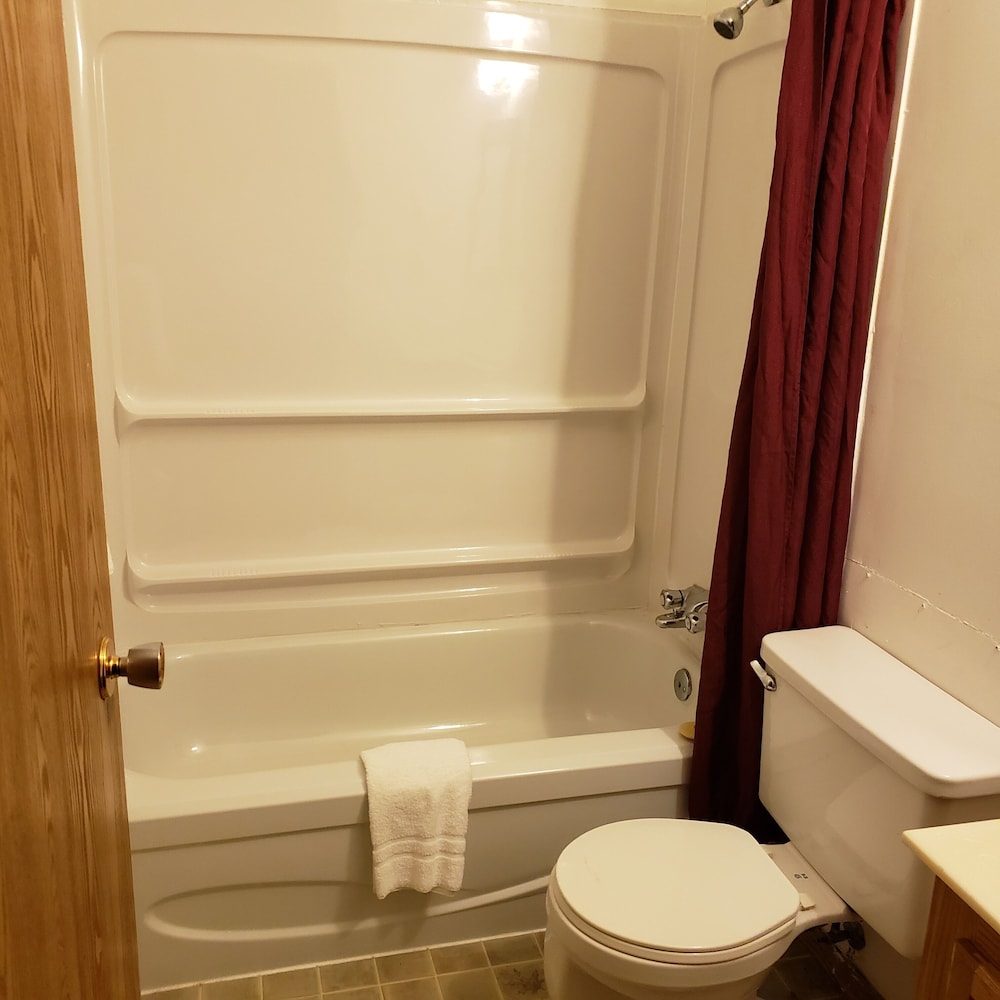 Standard Double Room, 2 Double Beds, Refrigerator & Microwave photo 2