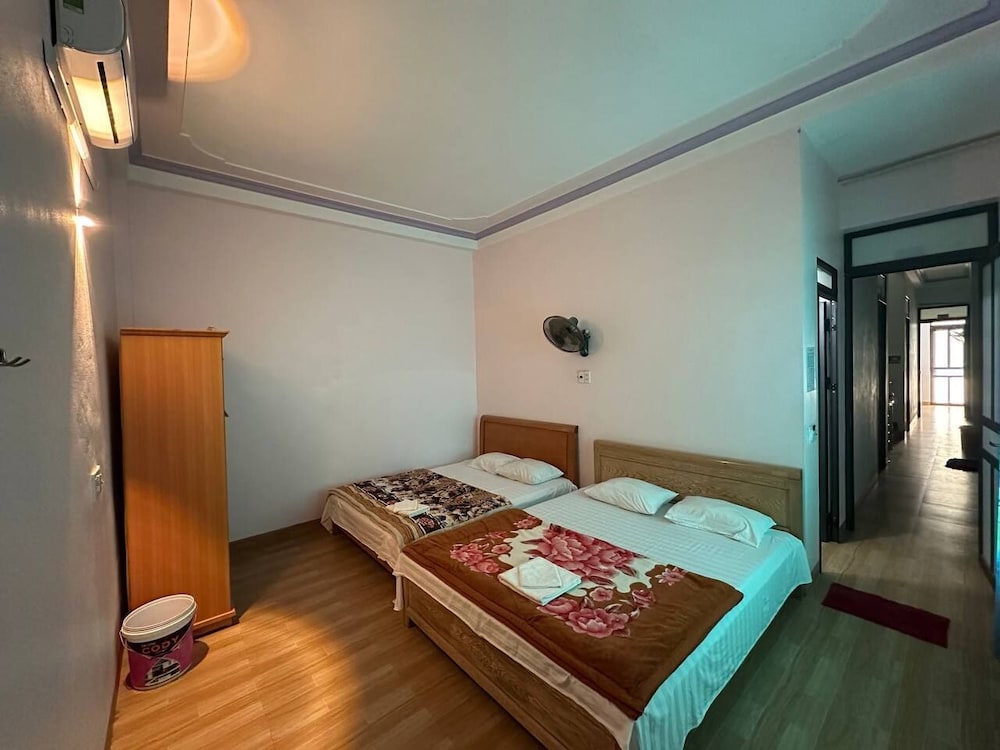 Standard Double or Twin Room, Balcony, Mountain View