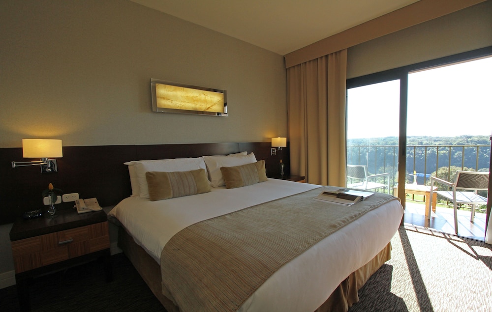 Classic Room, Balcony, River View photo 3