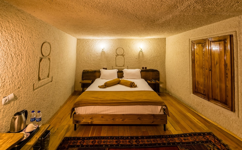 Standard Double Room (204) photo 3