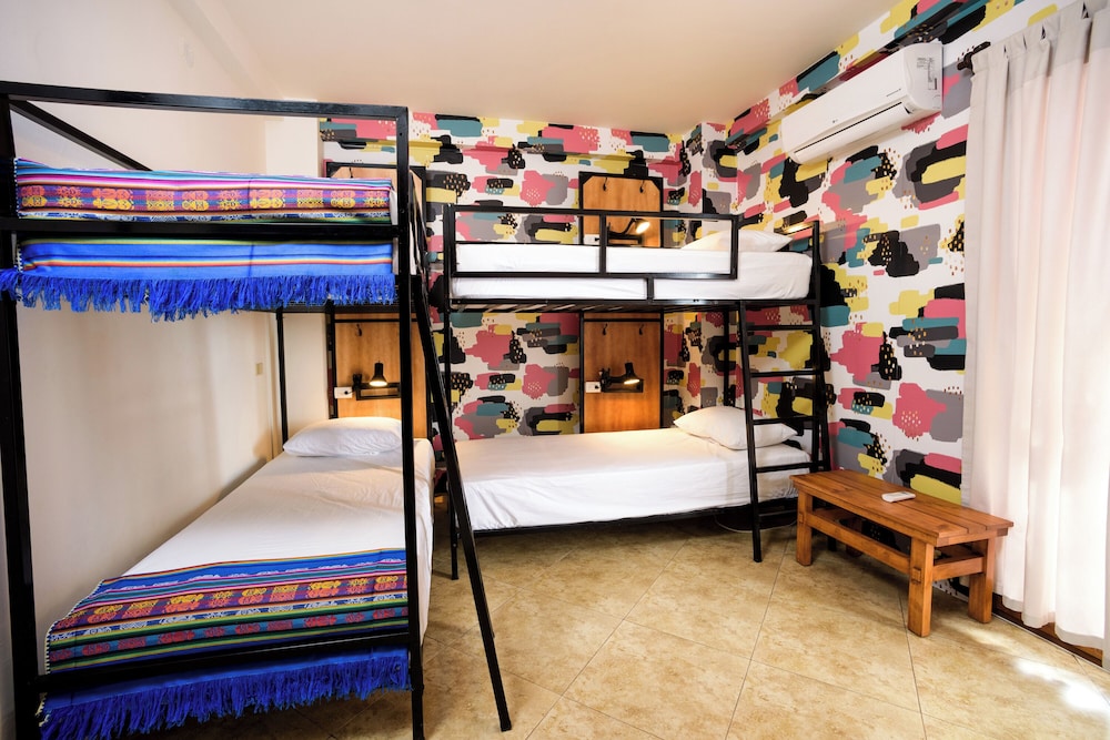 Family Quadruple Room photo 1