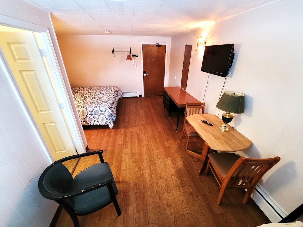 Basic Room photo 3
