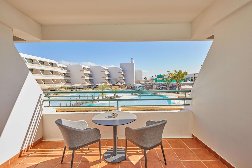 Double Room, Terrace, Pool View - Photo 2