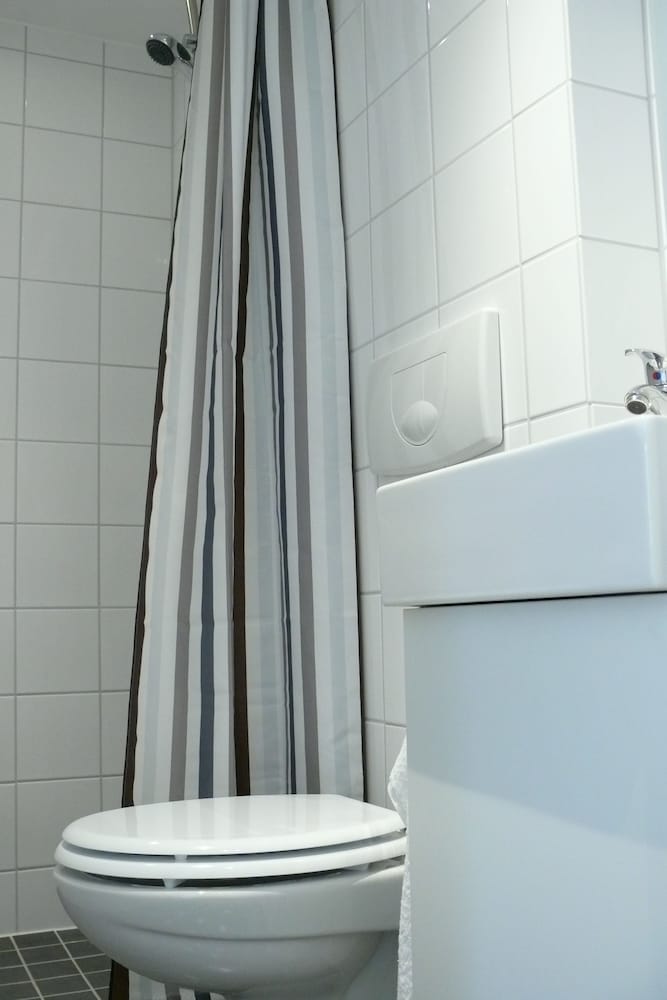 Standard Double Room - Photo 2