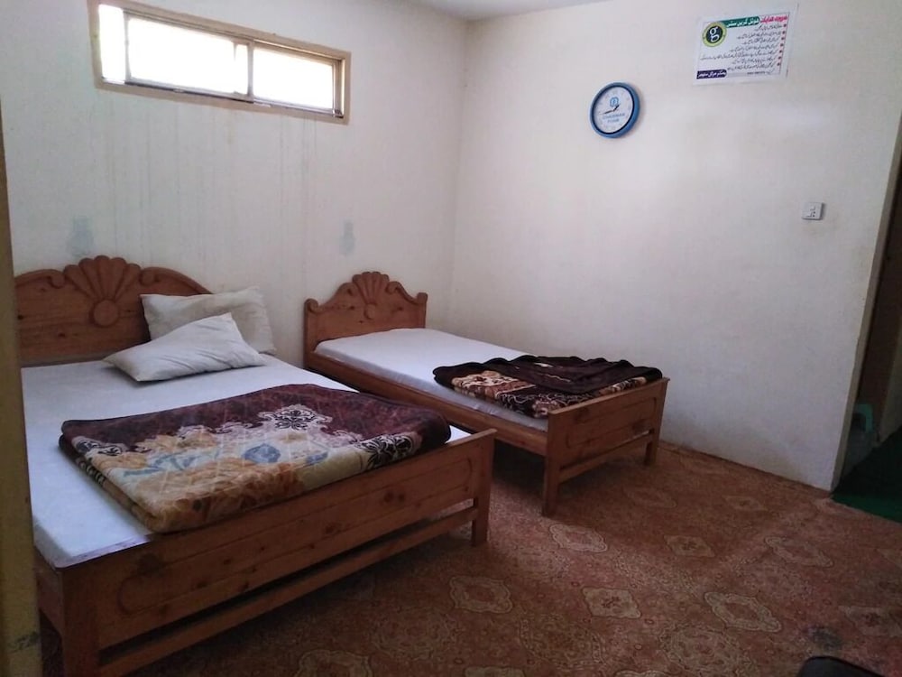 Basic Triple Room photo 1