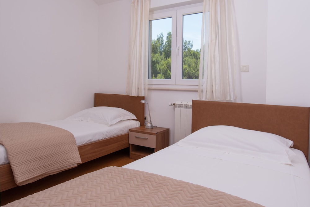 Comfort Apartment, 2 Bedrooms, Balcony