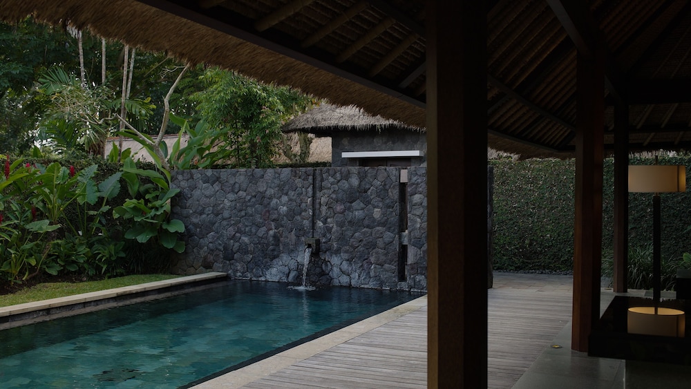 One Bedroom Deluxe Pool Villa with Free Benefit - Photo 15