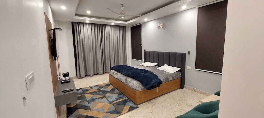 Luxury Room