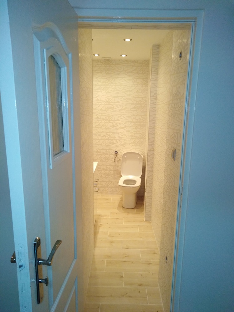 Basic Double Room, Non Smoking photo 2