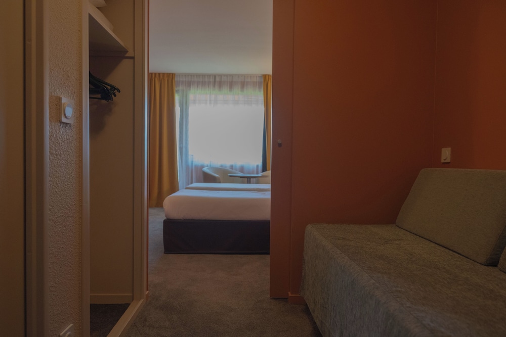 Privilege Triple Room, Free Spa Access photo 3