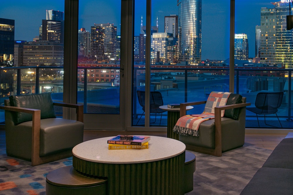 Suite, 1 Bedroom, Balcony, City View - Photo 6