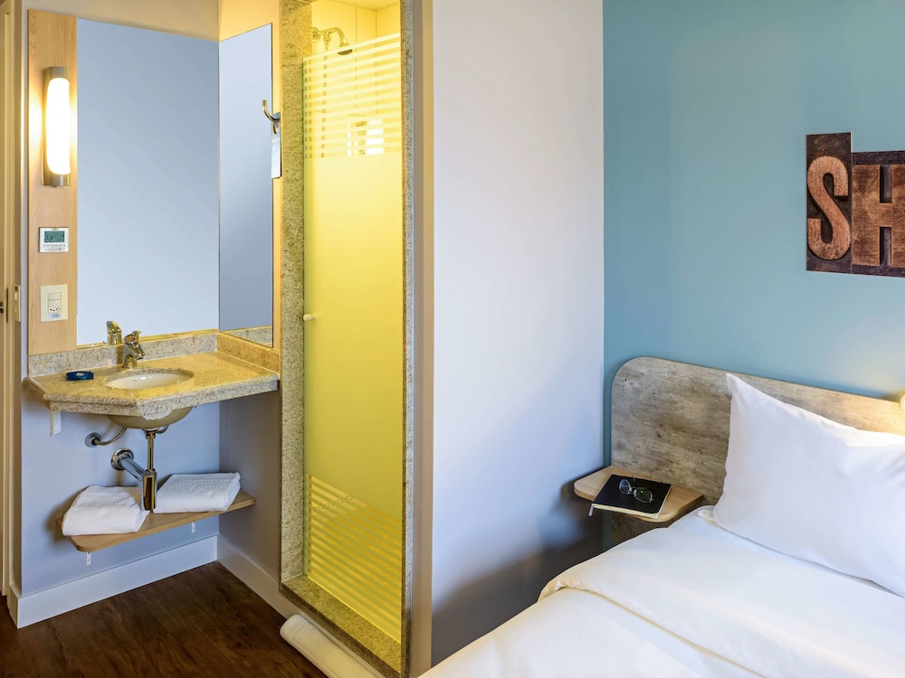 ibis Budget+, 1 Double Bed photo 2