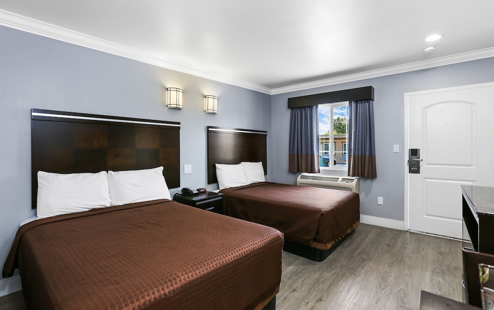 Two Full bed