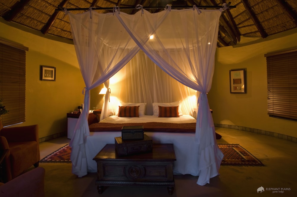 Rondavels (Double Rooms) (2) photo 1