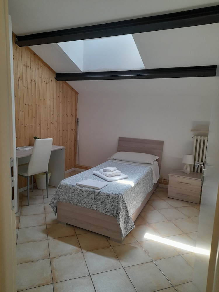 Standard Single Room, 1 Twin Bed (Shared Bathroom)