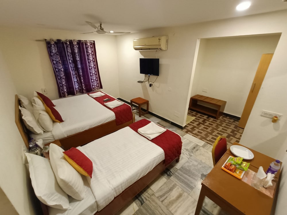 Deluxe Triple Room - Photo 9