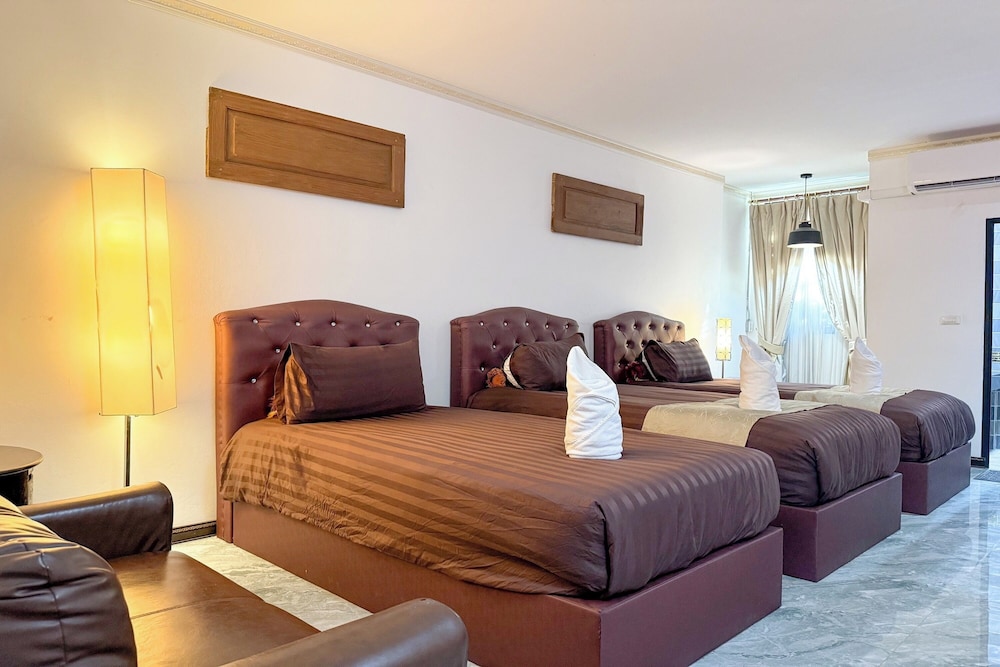 Triple Room - Photo 1