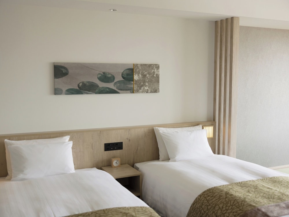 Deluxe Family Room (Japanese-Western-Style Room) photo 2