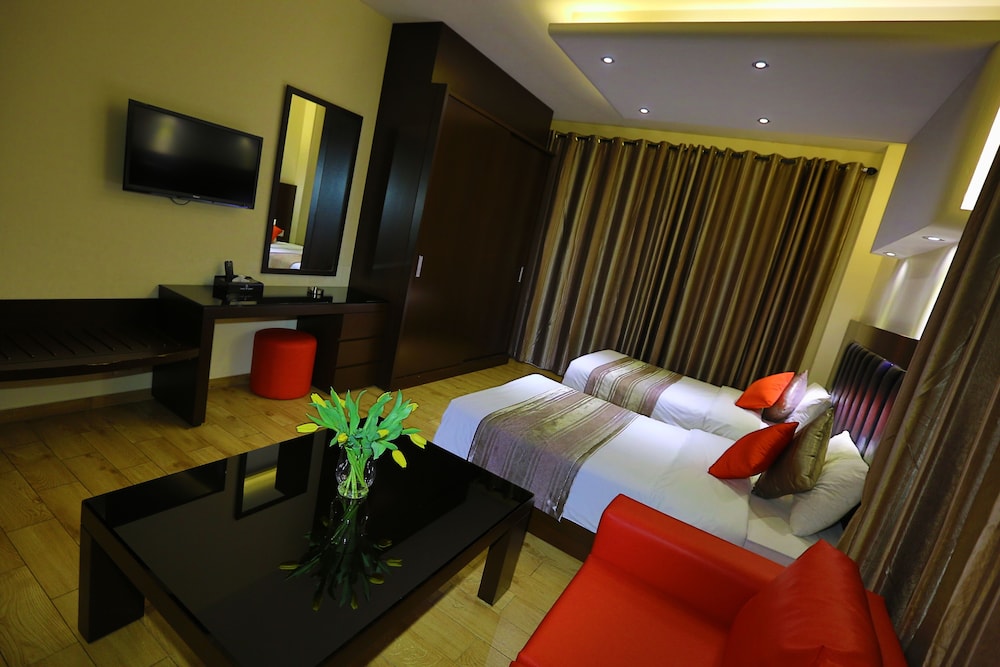 Executive Room photo 2