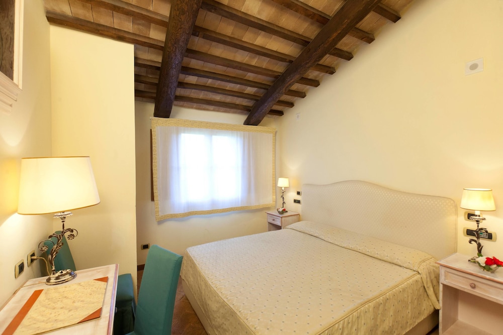 Economy Room photo 2