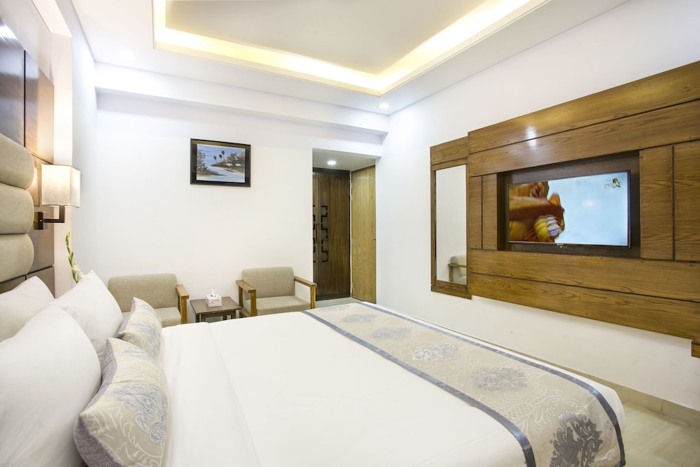 Single Room, 1 Large Twin Bed, River View photo 3