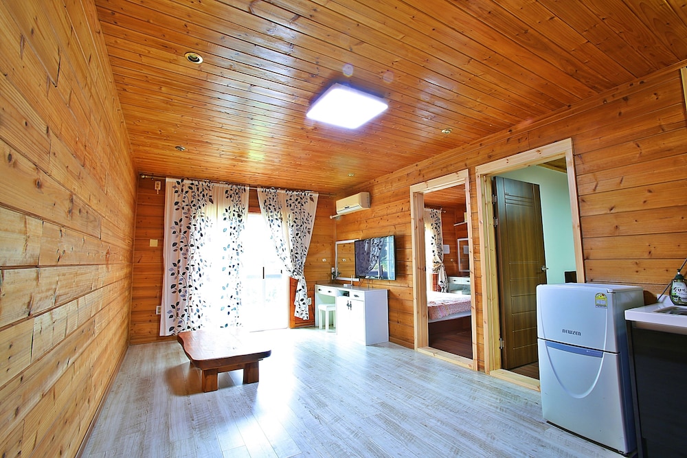 Cabin, 2 Bedrooms (30 Pyeong) photo 1
