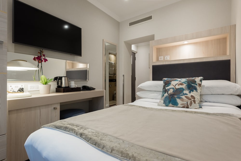 Small Double Room photo 1